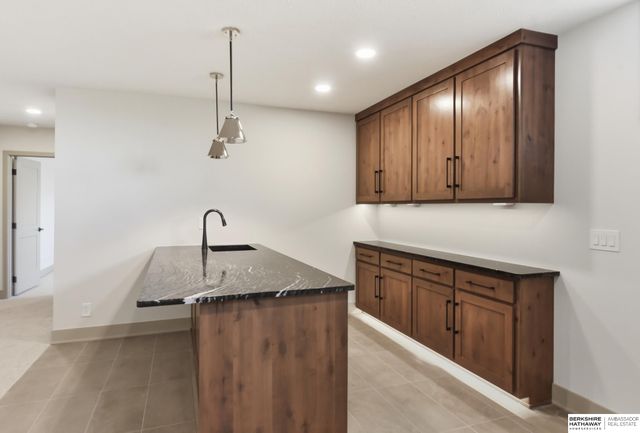 21710 Blaine Street, Omaha, NE 68022