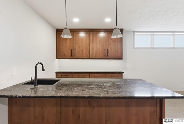 21710 Blaine Street, Omaha, NE 68022