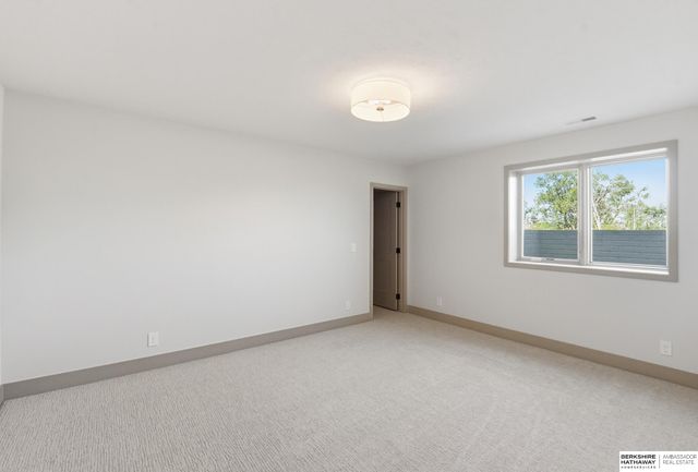 21710 Blaine Street, Omaha, NE 68022