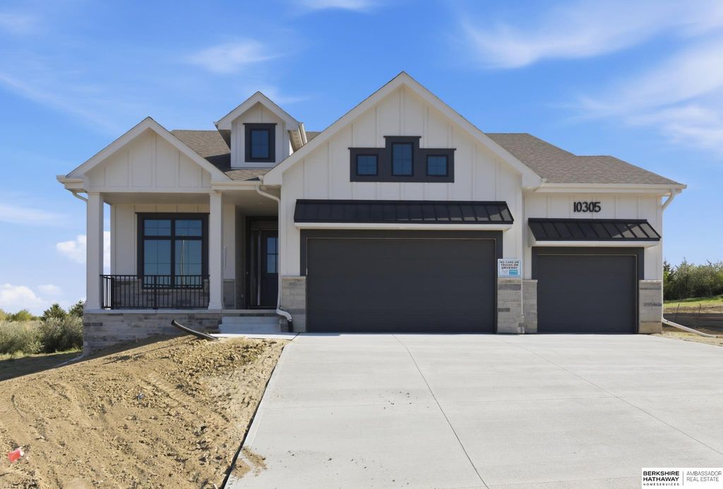 21710 Blaine Street, Omaha, NE 68022