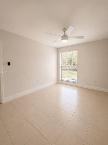 7160 Fairway Dr J16, Miami Lakes, FL 33014