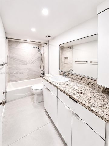 7160 Fairway Dr J16, Miami Lakes, FL 33014