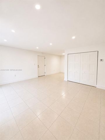 7160 Fairway Dr J16, Miami Lakes, FL 33014