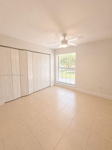 7160 Fairway Dr J16, Miami Lakes, FL 33014