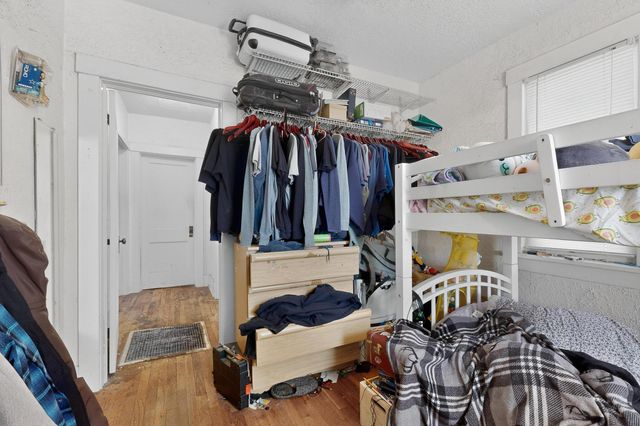 1504 6th Street NW, Albuquerque, NM 87102