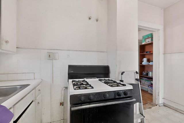 1504 6th Street NW, Albuquerque, NM 87102