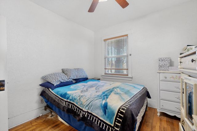 1504 6th Street NW, Albuquerque, NM 87102