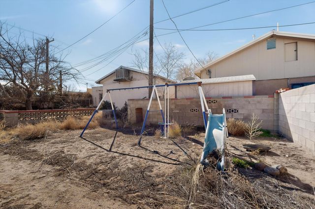 1504 6th Street NW, Albuquerque, NM 87102