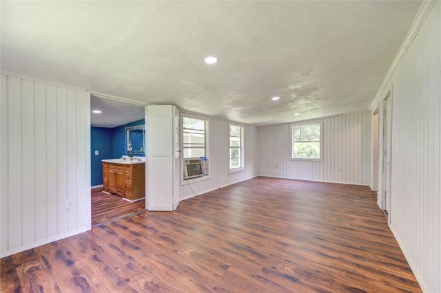 30 Vivian Lane, Shepherd, TX 77371