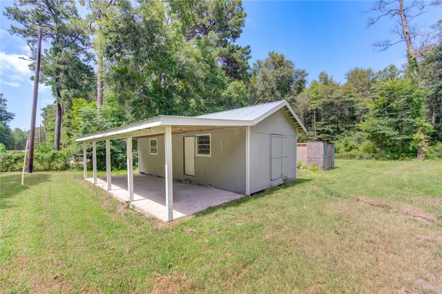 30 Vivian Lane, Shepherd, TX 77371