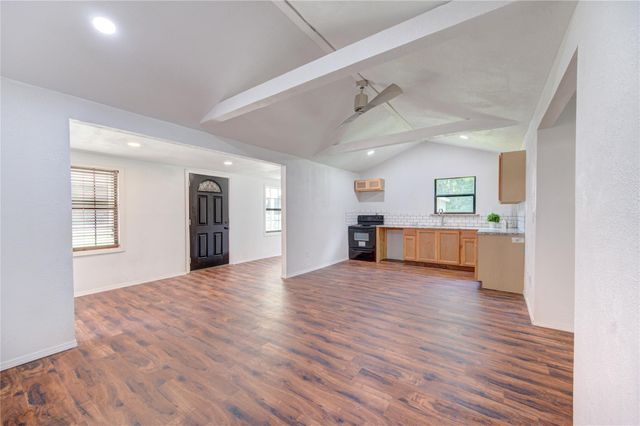 30 Vivian Lane, Shepherd, TX 77371