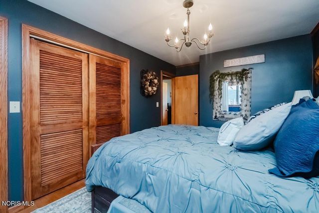 2419 Hollybrook Drive, Findlay, OH 45840