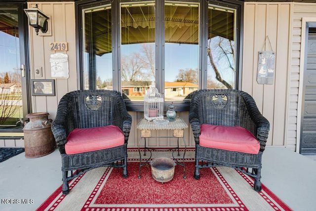 2419 Hollybrook Drive, Findlay, OH 45840