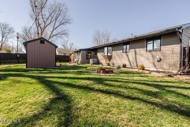 2419 Hollybrook Drive, Findlay, OH 45840