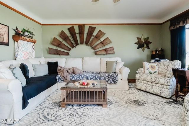 2419 Hollybrook Drive, Findlay, OH 45840