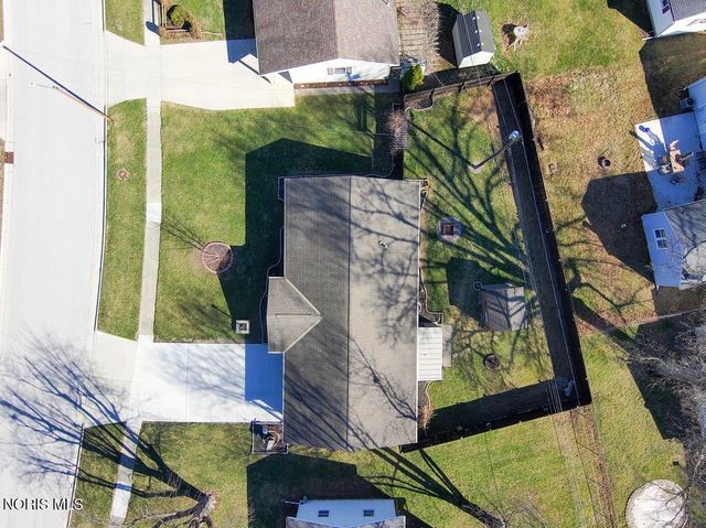 2419 Hollybrook Drive, Findlay, OH 45840