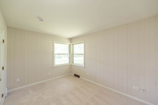 14950 W York House Road, Wadsworth, IL 60083