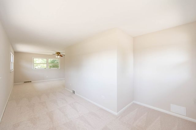 14950 W York House Road, Wadsworth, IL 60083