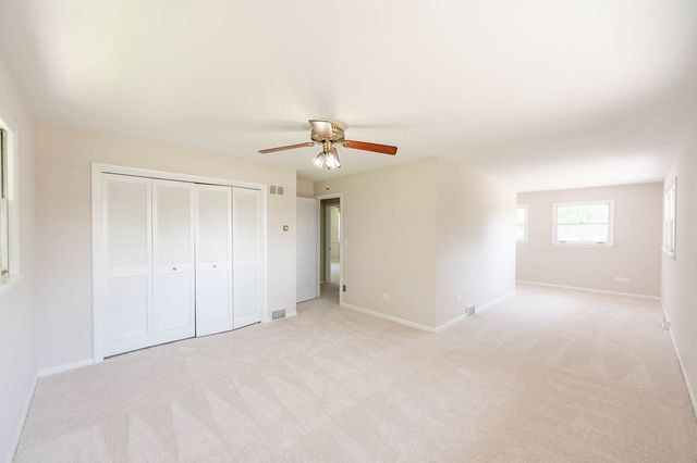 14950 W York House Road, Wadsworth, IL 60083