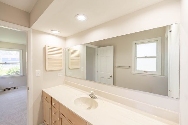 14950 W York House Road, Wadsworth, IL 60083