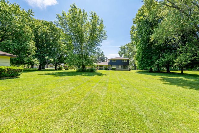 14950 W York House Road, Wadsworth, IL 60083