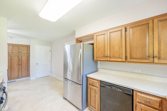 14950 W York House Road, Wadsworth, IL 60083