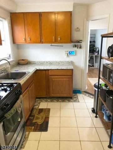 1040 Randolph Ave, Rahway City, NJ 07065