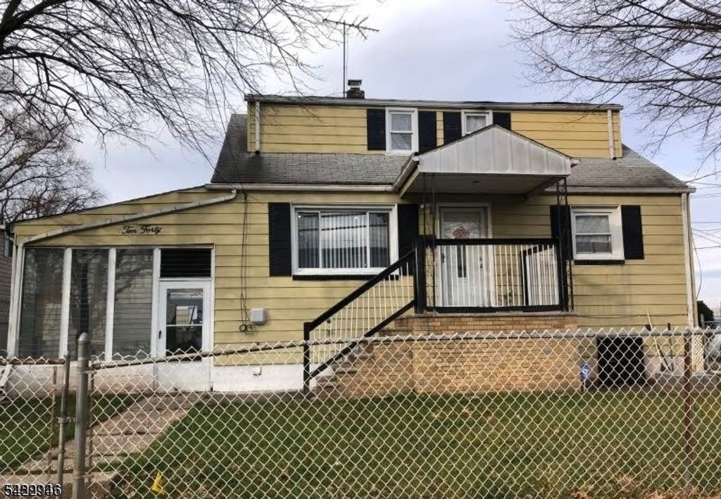 1040 Randolph Ave, Rahway City, NJ 07065
