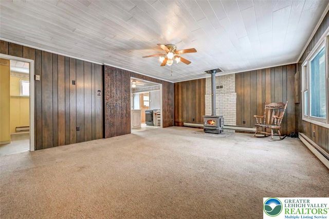 1912 Johns Road, Chestnuthill Twp, PA 18330