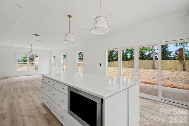 7925 Large Oak Lane, Mint Hill, NC 28227