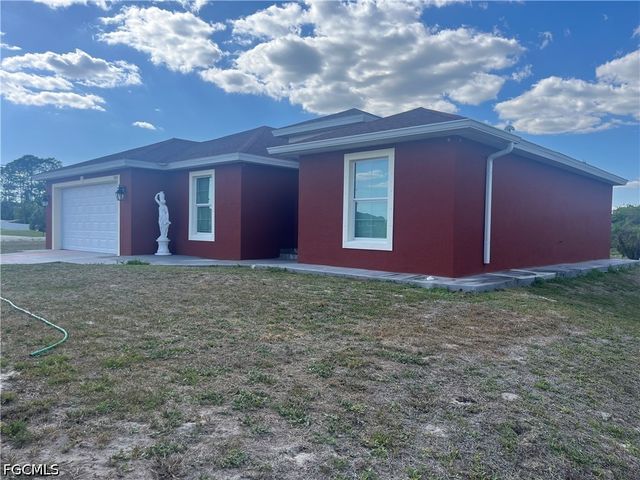 5060 Benton ST, Lehigh Acres, FL 33971