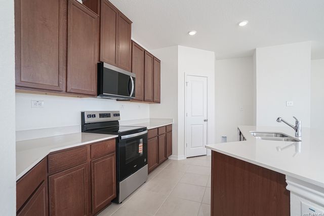 1320 Atticus Ave, New Braunfels, TX 78130