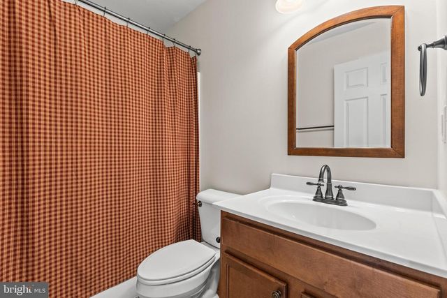 249 HEMLOCK DR, Hanover, PA 17331