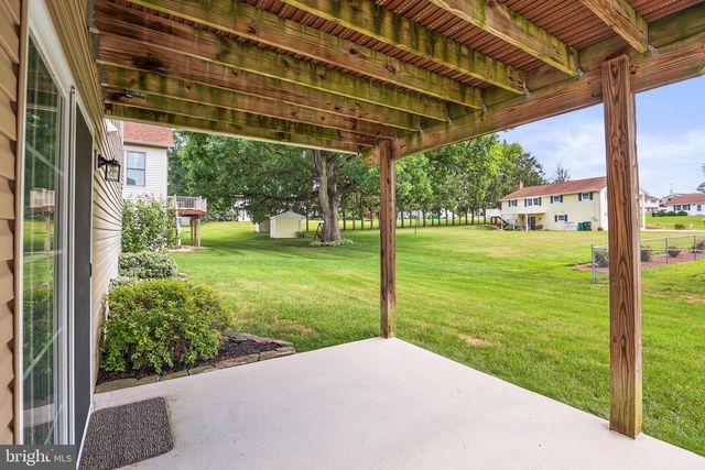 249 HEMLOCK DR, Hanover, PA 17331