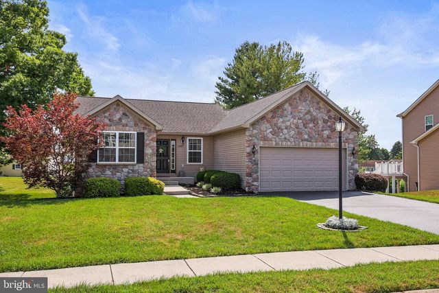 249 HEMLOCK DR, Hanover, PA 17331
