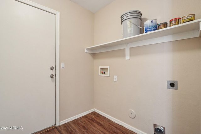 3326 W SHUMWAY FARM Road, Phoenix, AZ 85041