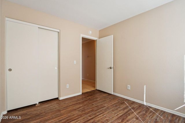 3326 W SHUMWAY FARM Road, Phoenix, AZ 85041