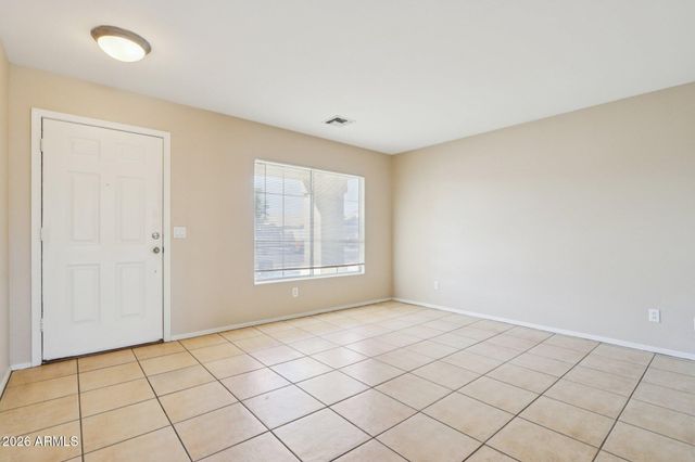 3326 W SHUMWAY FARM Road, Phoenix, AZ 85041