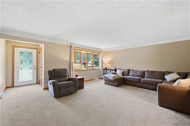 4591 Abbott Road, Orchard Park, NY 14127