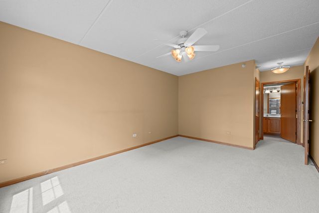 200 W Campbell Street 502, Arlington Heights, IL 60005