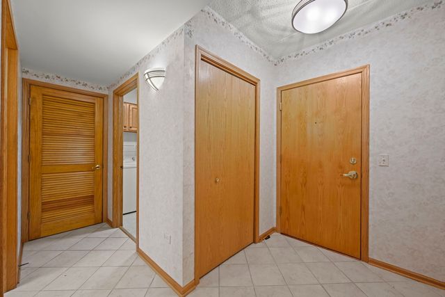 200 W Campbell Street 502, Arlington Heights, IL 60005
