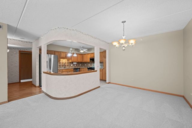 200 W Campbell Street 502, Arlington Heights, IL 60005