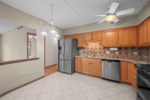 200 W Campbell Street 502, Arlington Heights, IL 60005