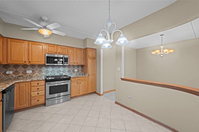 200 W Campbell Street 502, Arlington Heights, IL 60005