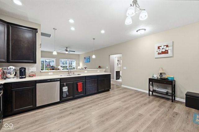 6617 Laredo Drive, Mccordsville, IN 46055