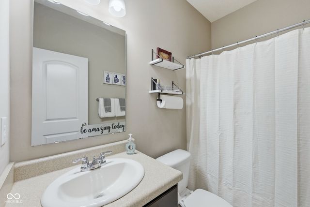 6617 Laredo Drive, Mccordsville, IN 46055