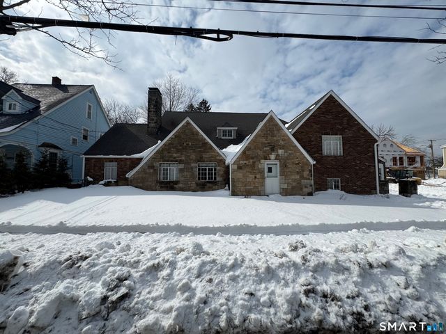 350 Campbell Avenue, West Haven, CT 06516