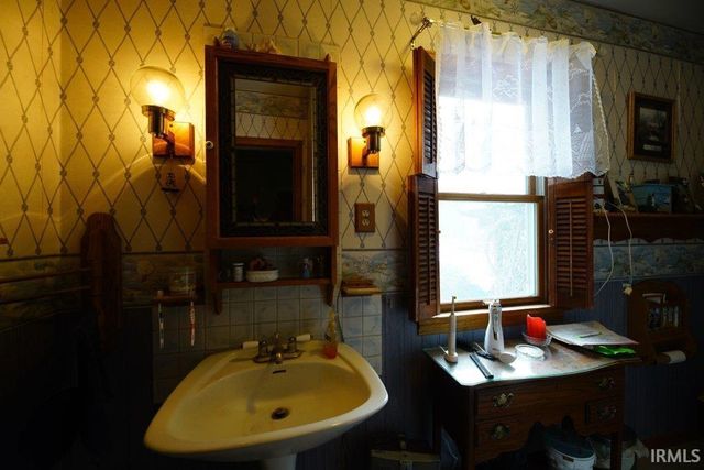 20154 Jackson Road, South Bend, IN 46614