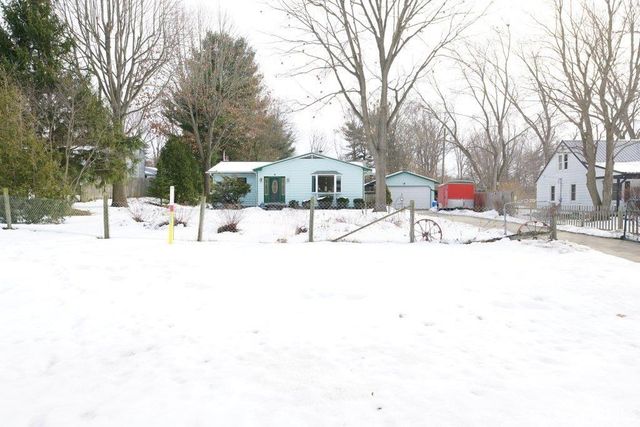 20154 Jackson Road, South Bend, IN 46614