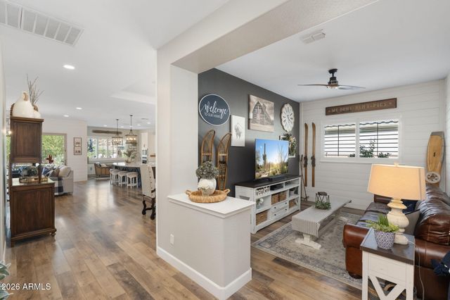 21288 W MEADOWBROOK Avenue, Buckeye, AZ 85396